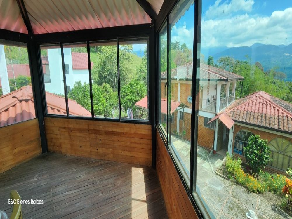 Silvania, 3 Habitaciones Habitaciones, ,4 BathroomsBathrooms,Finca,Venta,1251